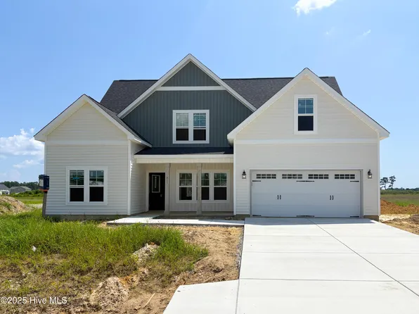 811 Tupelo Tree Drive, Hubert, NC 28539