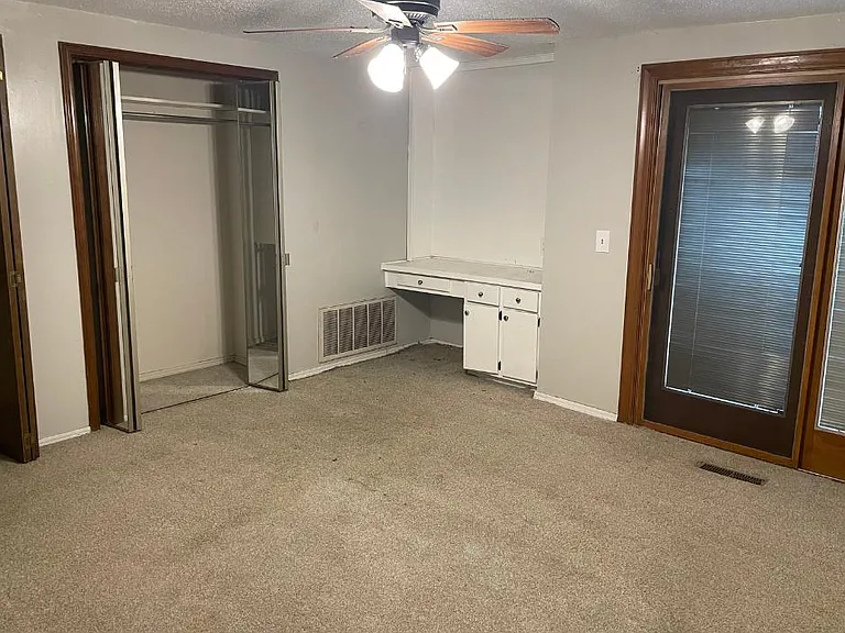 3411 Cameron Ct — Photo 7