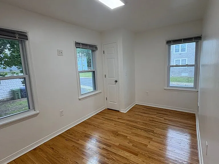 425 Drummond Ave — Photo 25