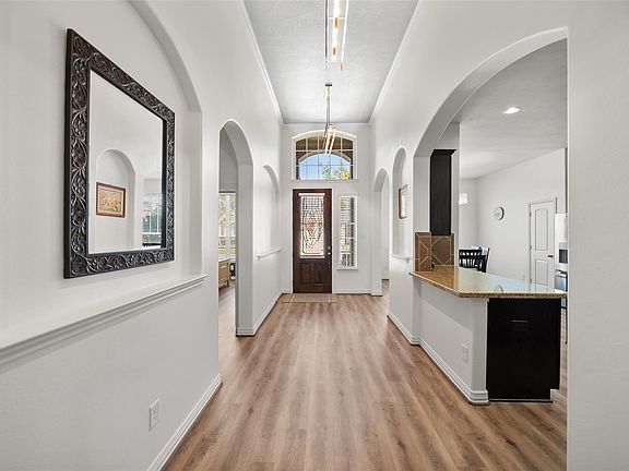 4th image of 3318 Orchid Trace Dr