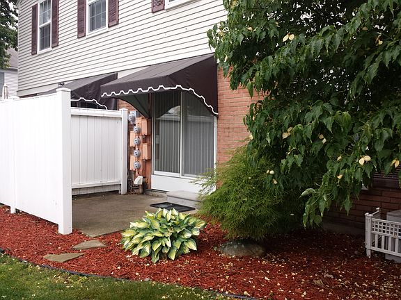 2nd image of 24044 Meadow Bridge Dr