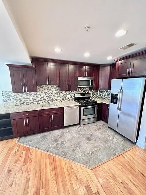 1st image of 93 N Walnut St #105