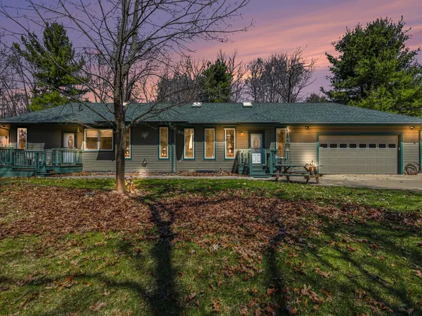 8362 River Rd E, Battle Creek, MI 49014