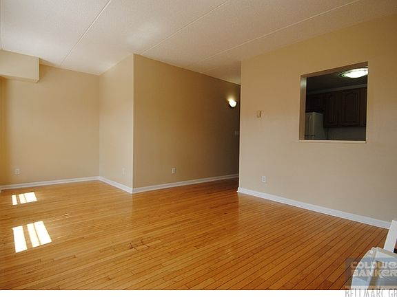5th image of 213 E 111th St APT 3