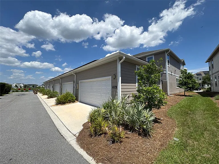 2956 Voyager Ave — Photo 19