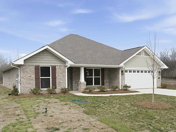 2nd image of 636 Jamestown Cir