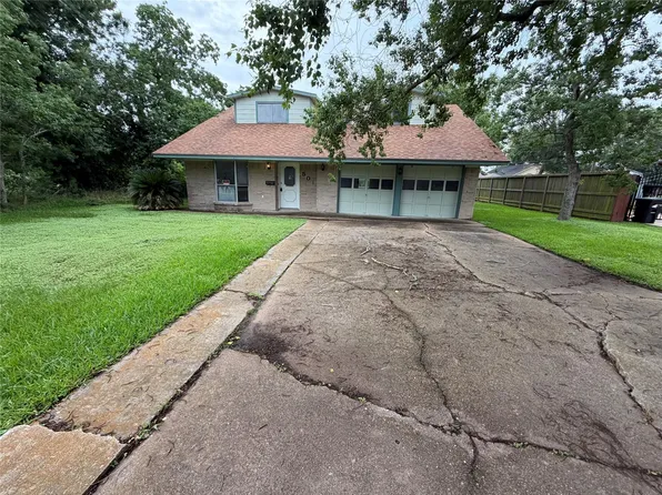 501 S Holmes St, La Porte, TX 77571