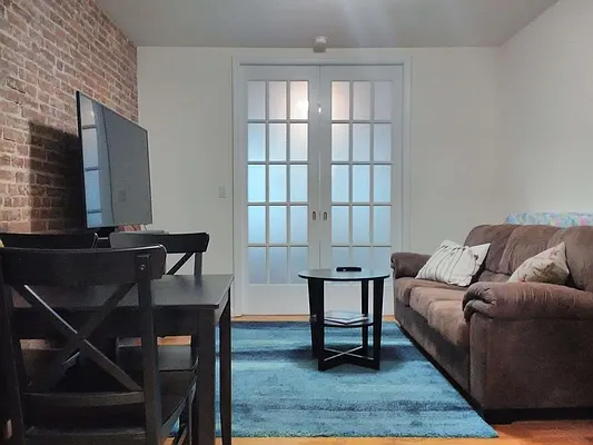 Rented by Bold New York | media 8