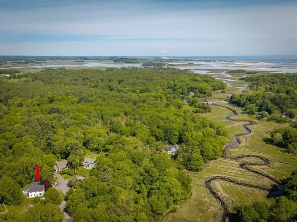 4 Great Ledge Ln, Gloucester, MA 01930