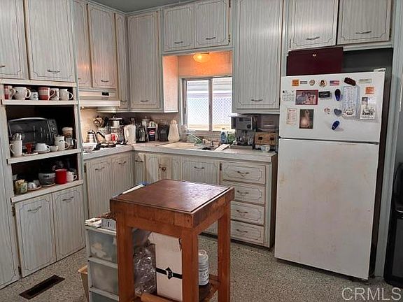 4th image of 245 W Bobier Dr Space 72