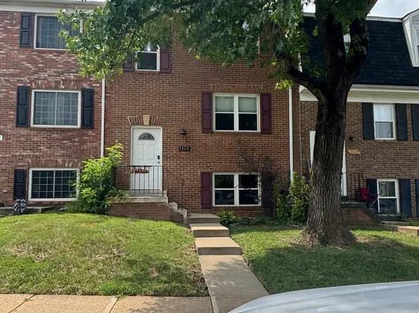 1113 Thomas Jefferson Pl, Fredericksburg, VA 22405