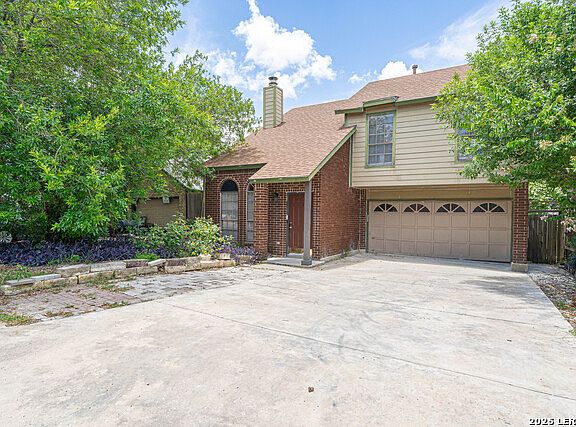 4th image of 821 Meadow Stone