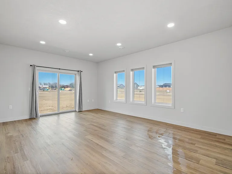 622 W Matthew Trl — Photo 12
