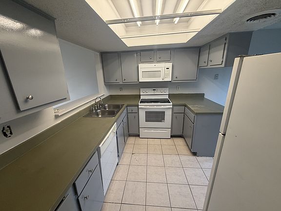 4th image of 5 Sycamore Ct #1