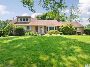 168 Flower Hill Rd, Halesite, NY 11743