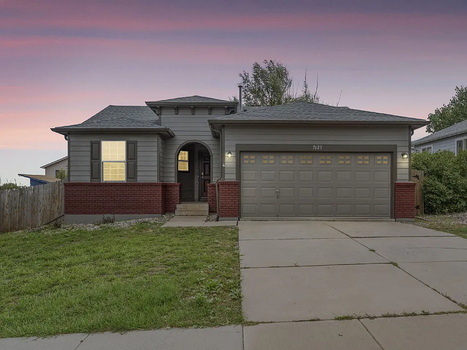 7623 Fiona Ln