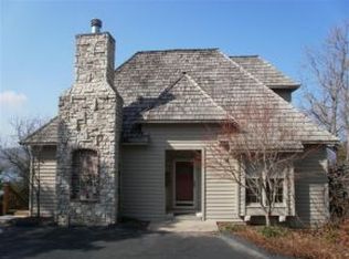 285 Amanda Rd, Ridgedale, MO 65739