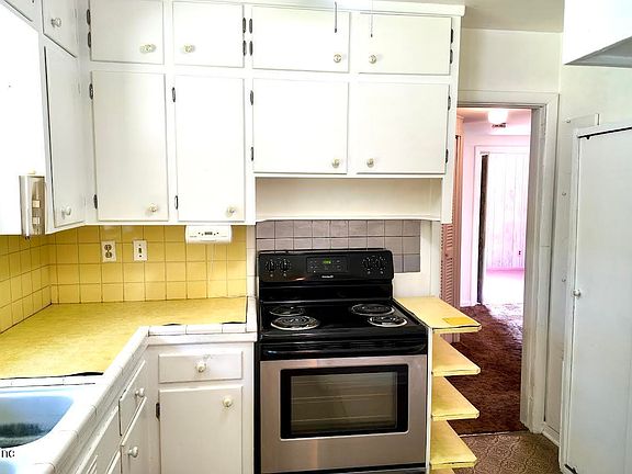 5th image of 7109 HALLOCK Street