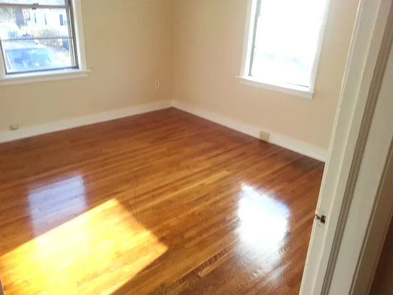 2412 Bransford Dr — Photo 3