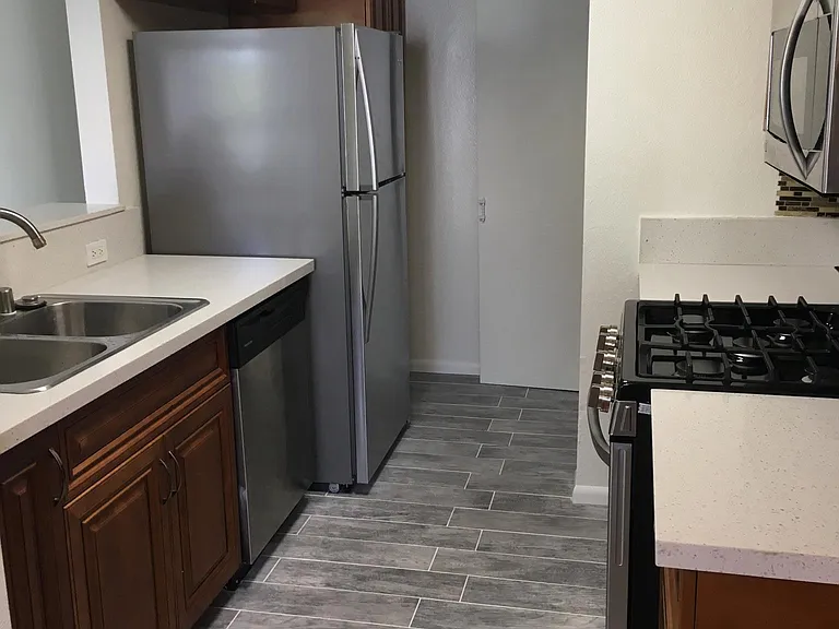 9459 Fairgrove Ln — Photo 3
