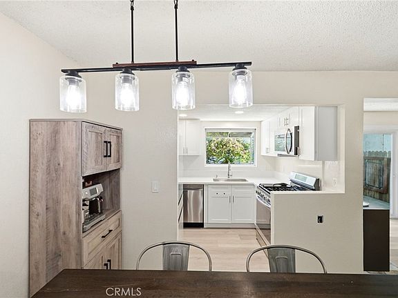 3rd image of 15228 Ramona Blvd