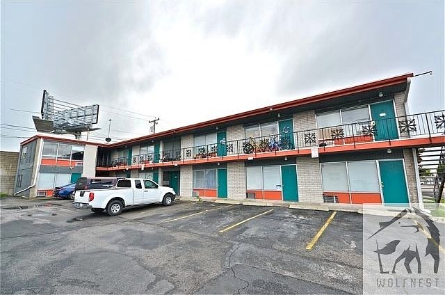 2nd image of 25 W Burton Ave APT B