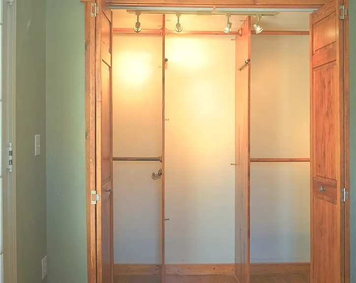 489 Norwood Ave #UPPER — Photo 14