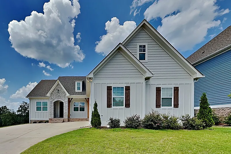 1121 Camellia Ridge Dr