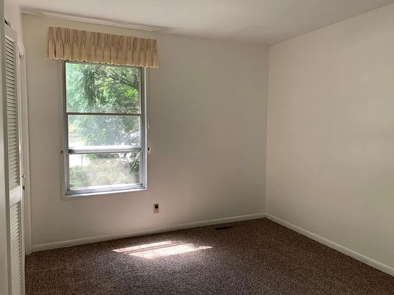 1961 Indian Trail Dr — Photo 10
