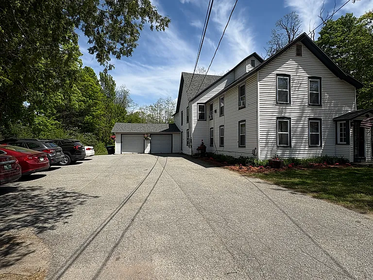 521 Main St #4 — Photo 9