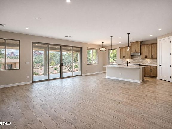 3rd image of 1015 Lee Mountain Road