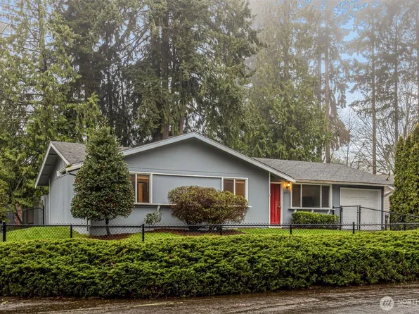 2322 Bryce Canyon Court, Puyallup, WA 98374