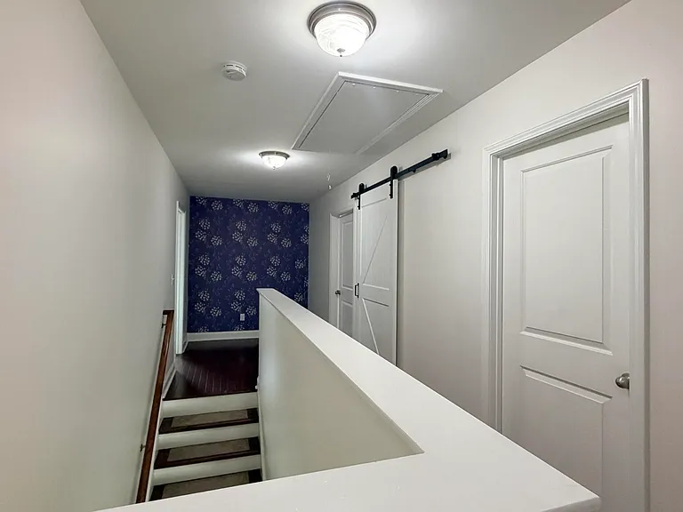 304 Vilas Way S — Photo 19