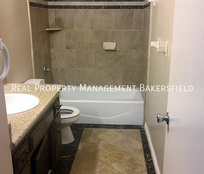 4516 Maybrook Ave #C — Photo 11