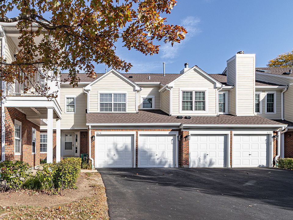 1st image of 674 Portage Ct