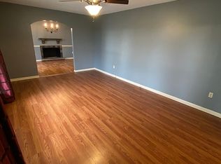 524 Schumate Chapel Rd, Jefferson City, MO 65109