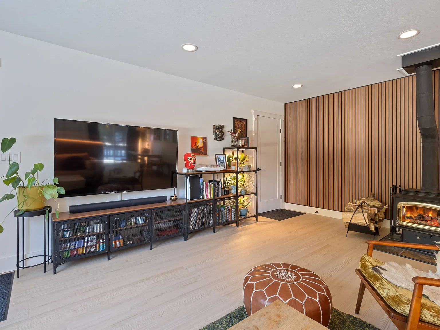 10745 Jeffery Pine Rd — Photo 3