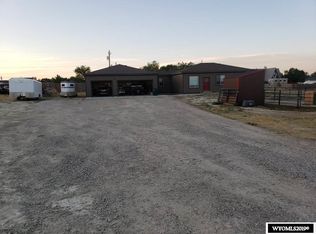 308 Washakie Dr, Rock Springs, WY 82901