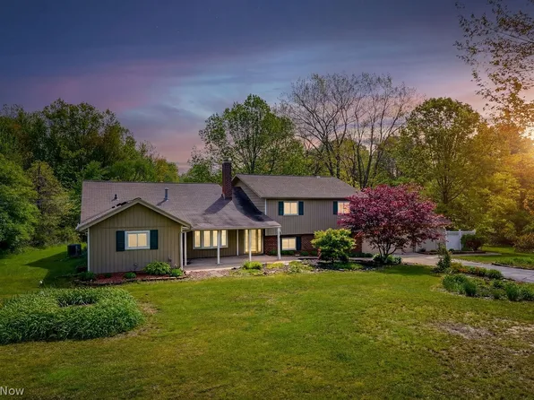 9353 Chamberlin Rd, Twinsburg, OH 44087
