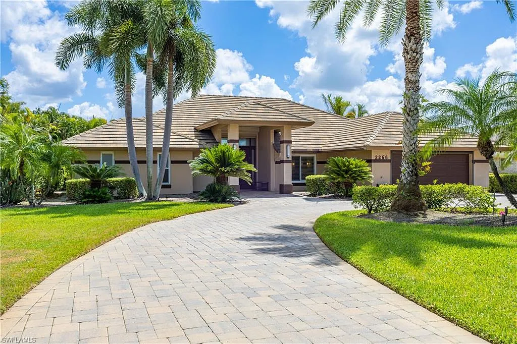 3 bed, 2.0 bath, 2526 sqft, $11,000 — Photo 1