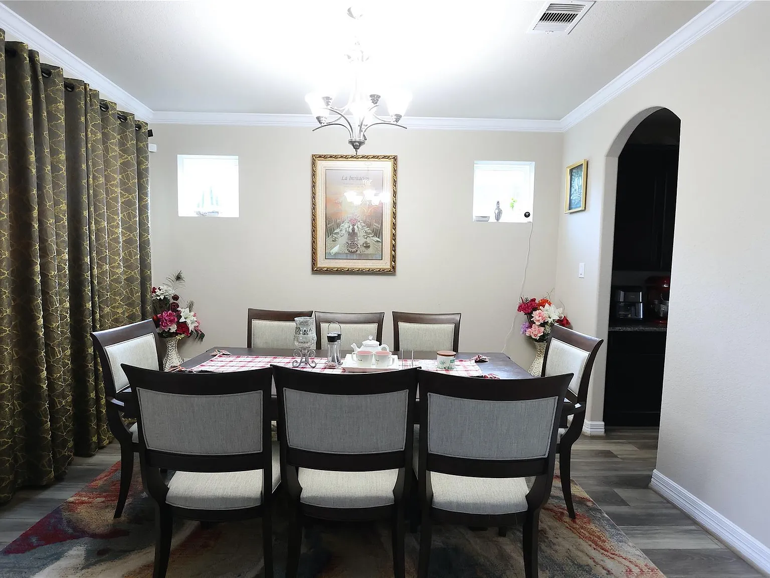 4 bed, 3.5 bath, 3475 sqft, $3,000 — Photo 3