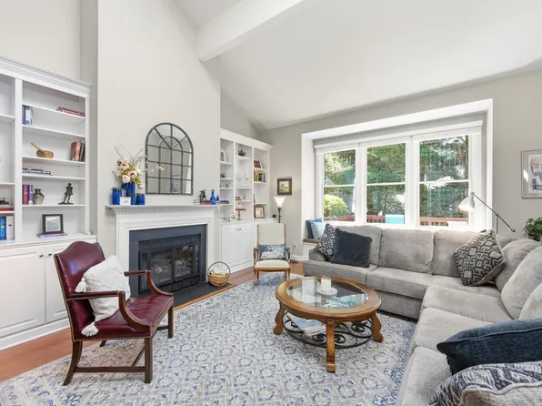 396 Lyndfield Close, Pittsboro, NC 27312