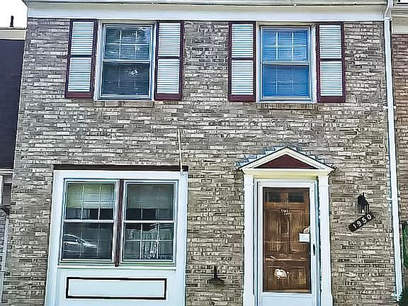 2nd image of 1950 Mayflower Dr