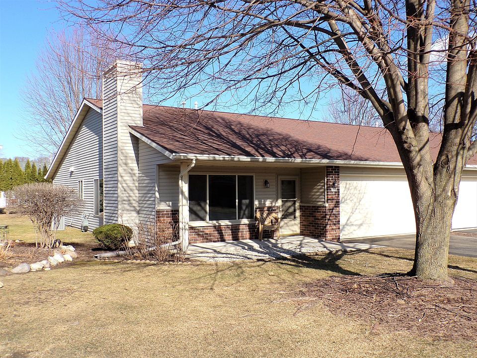 1st image of 1716 Garden Ln