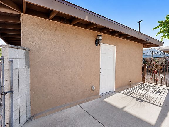 2nd image of 1405 N Riverside Ave #3