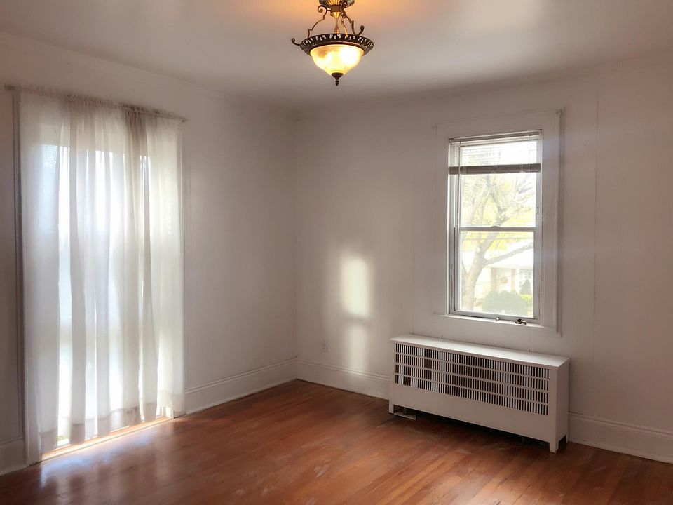 1st image of 16000 29th Ave #2FL