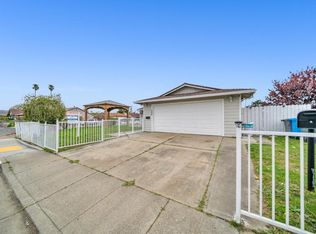 398 Meadows Dr, Vallejo, CA 94589