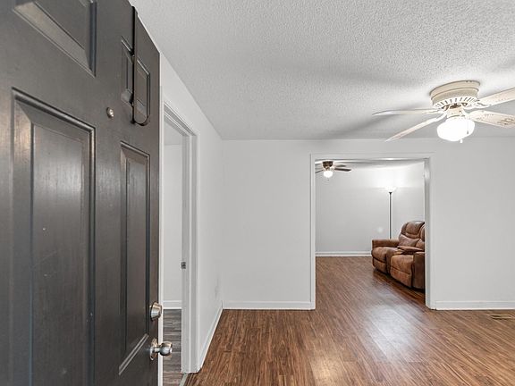 4th image of 420 Old McCutcheon Rd