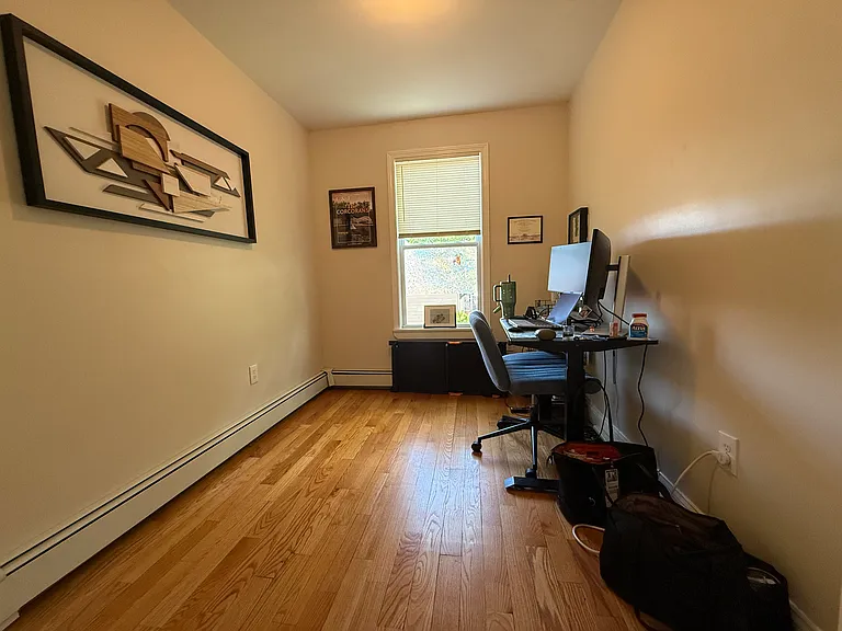 159 Marion St #3 — Photo 10