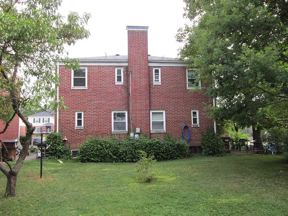 2nd image of 52 Maple Ave